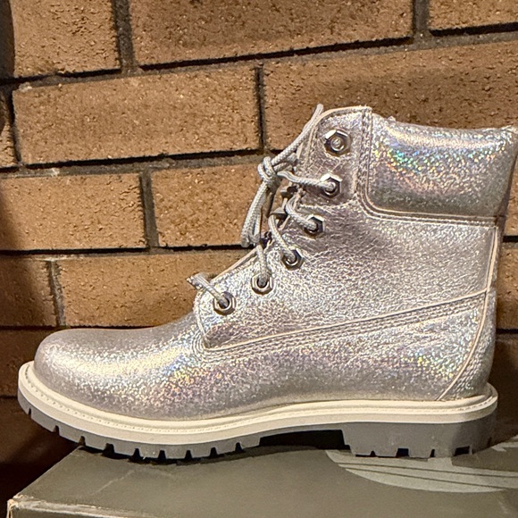 Timberland Iridescent Silver Boots RAREđź©¶ - Picture 8 of 13